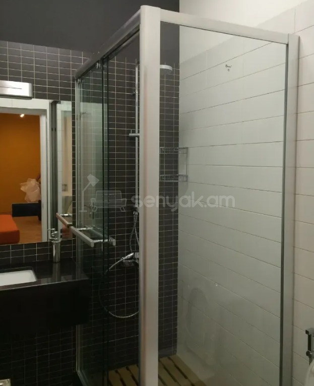 2 Սենյականոց Բնակարան Քարե Շենքում, 68քմ, 2/4 հարկ, Դիզայներական Վերանորոգված, Կահավորված