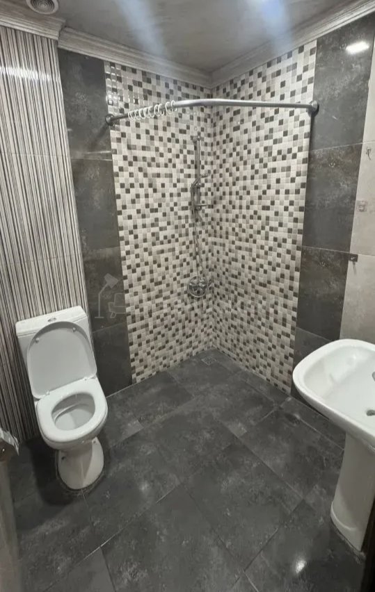 2 Սենյականոց Բնակարան Քարե Շենքում, 72քմ, 1/1 հարկ, Կապիտալ Վերանորոգված, Կահավորված