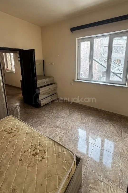 2 Սենյականոց Բնակարան Քարե Շենքում, 72քմ, 1/1 հարկ, Կապիտալ Վերանորոգված, Կահավորված