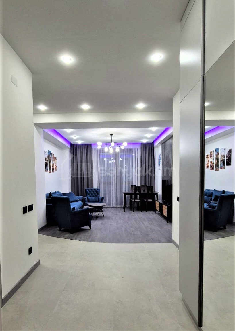 2 Սենյականոց Բնակարան Նորակառույցում, 57քմ, 4/18 հարկ, Դիզայներական Վերանորոգված