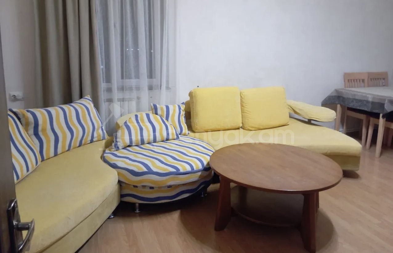 2 Սենյականոց Բնակարան, 74քմ, 4/9 հարկ, Նորմալ Վիճակում, Կահավորված, Արևկող