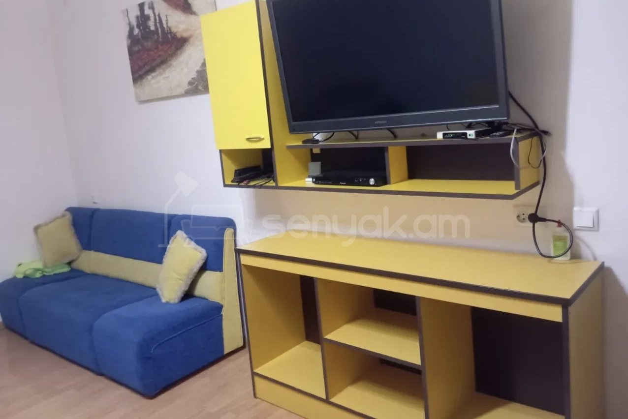 2 Սենյականոց Բնակարան, 74քմ, 4/9 հարկ, Նորմալ Վիճակում, Կահավորված, Արևկող