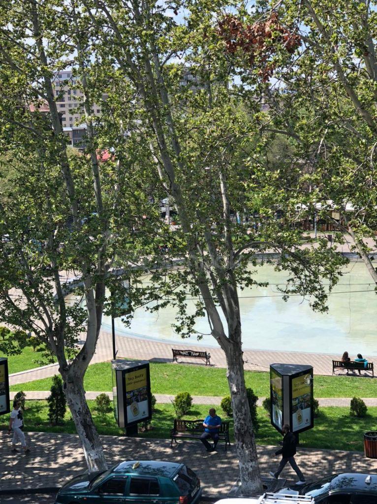 3 Սենյականոց Բնակարան Քարե Շենքում, 80քմ, 2/5 հարկ, Կապիտալ Վերանորոգված, Կահավորված, Արևկող