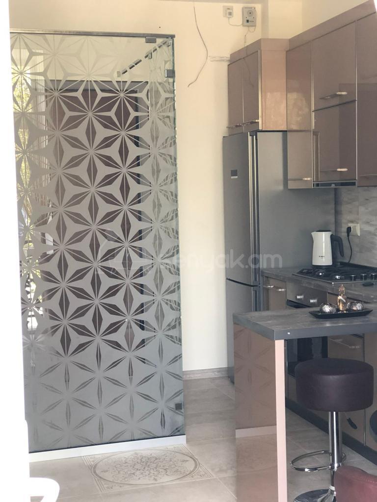 3 Սենյականոց Բնակարան Քարե Շենքում, 80քմ, 2/5 հարկ, Կապիտալ Վերանորոգված, Կահավորված, Արևկող