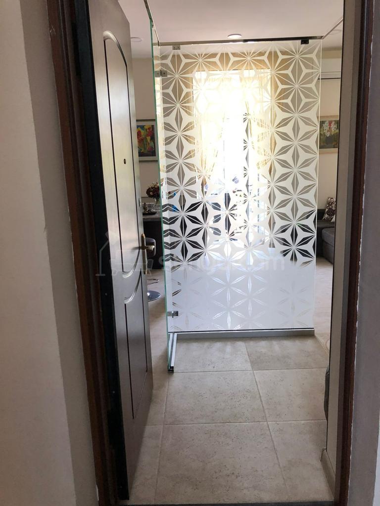 3 Սենյականոց Բնակարան Քարե Շենքում, 80քմ, 2/5 հարկ, Կապիտալ Վերանորոգված, Կահավորված, Արևկող