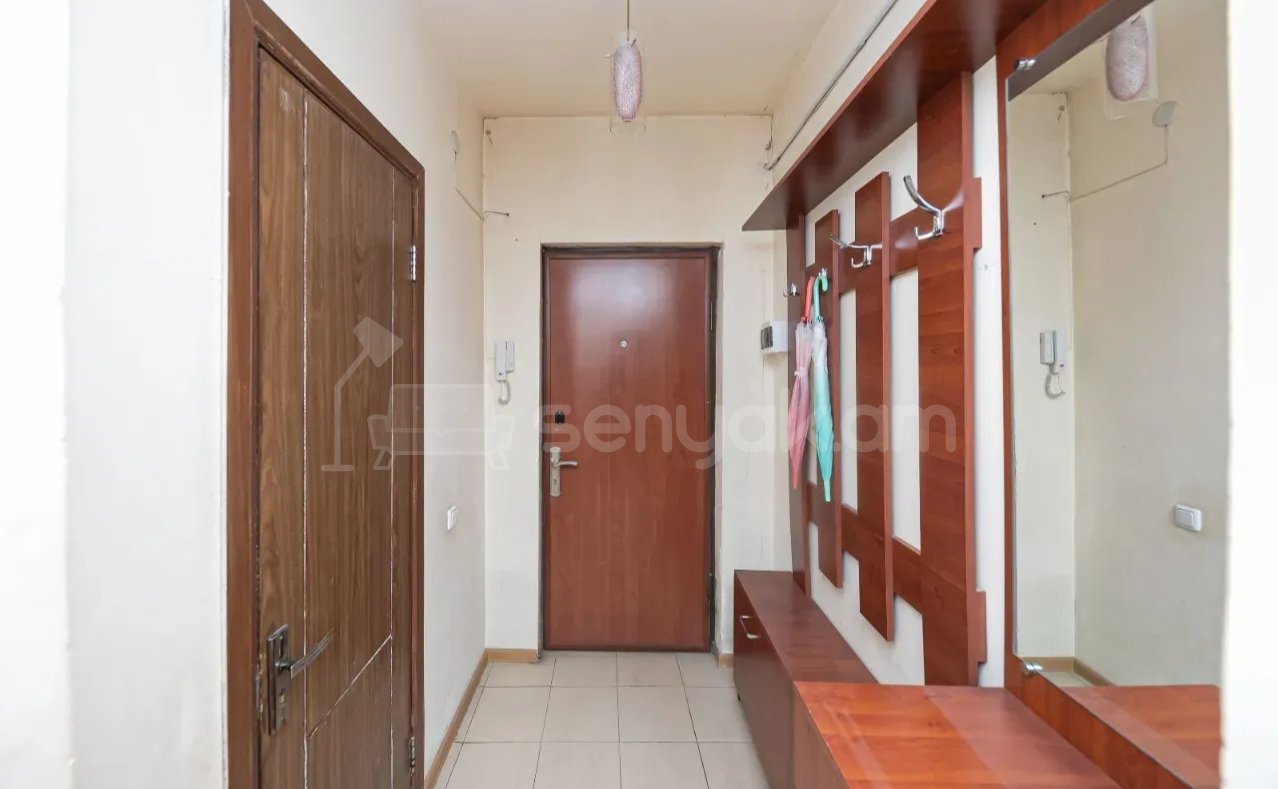 3 Սենյականոց Բնակարան, 70քմ, 7/10 հարկ, Նորմալ Վիճակում, Կահավորված