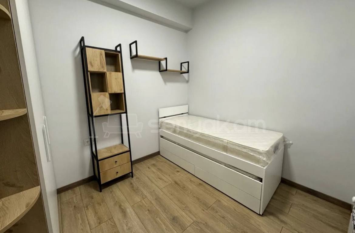 2 Սենյականոց Բնակարան, 74քմ, 12/18 հարկ, Կապիտալ Վերանորոգված