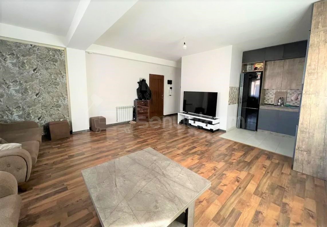 2 Սենյականոց Բնակարան, 58քմ, 1/4 հարկ, Կապիտալ Վերանորոգված