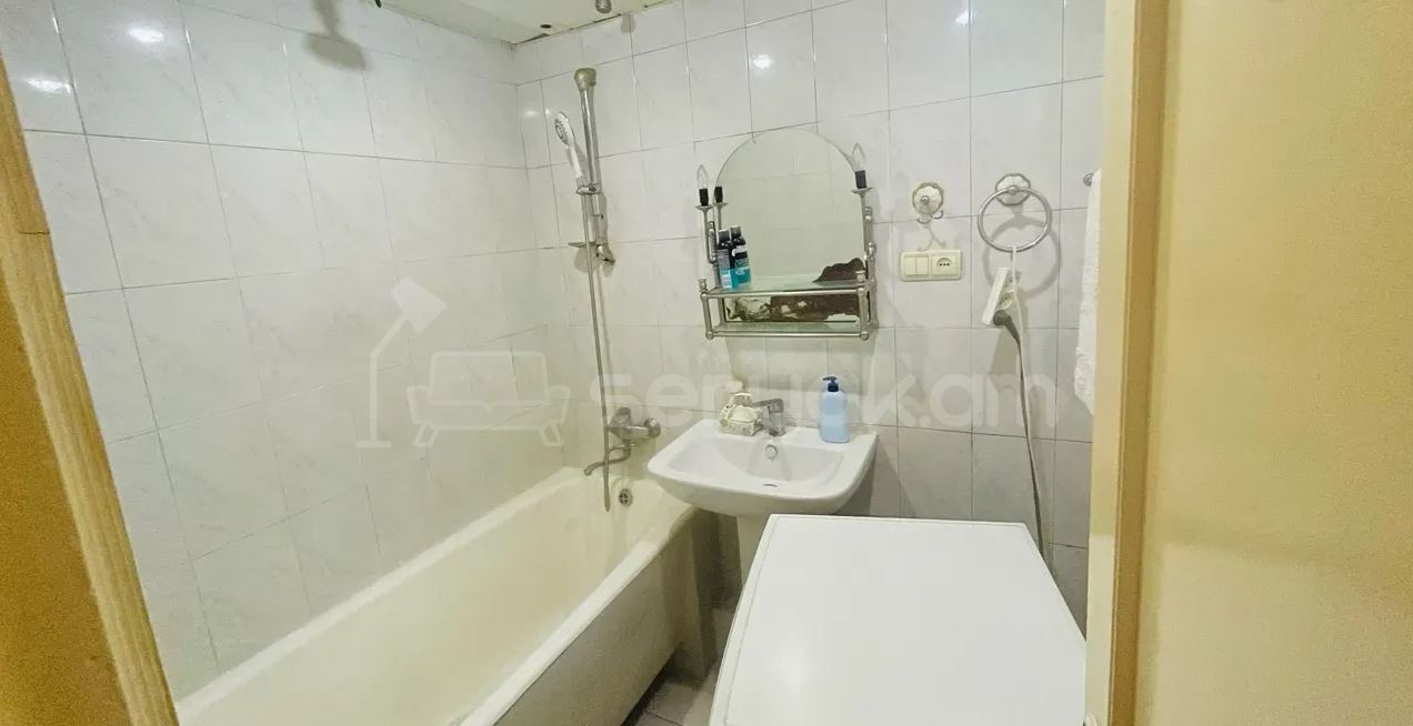 3 Սենյականոց Բնակարան, 96քմ, 2/9 հարկ, Կապիտալ Վերանորոգված