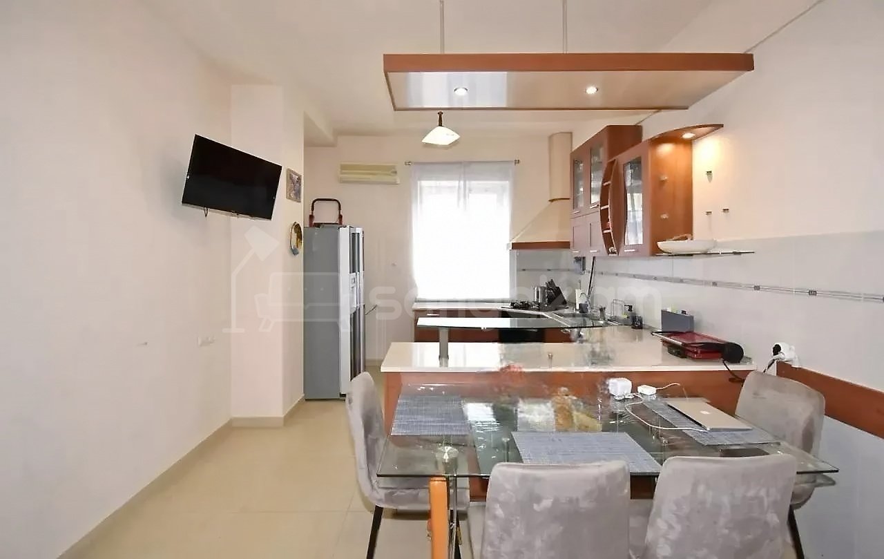 3 Սենյականոց Բնակարան Նորակառույցում, 120քմ, 8/9 հարկ, Կապիտալ Վերանորոգված