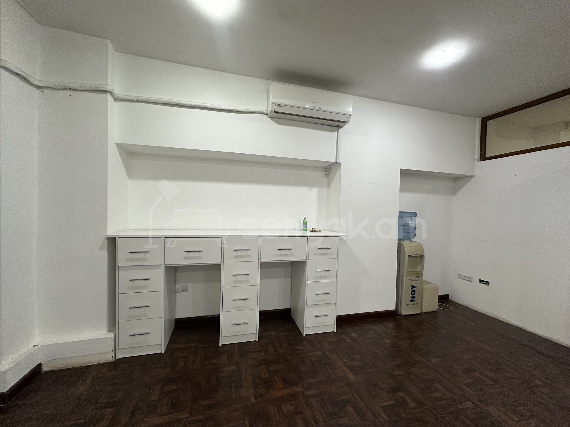 Օֆիսային Տարածք, 40քմ, Կապիտալ Վերանորոգված