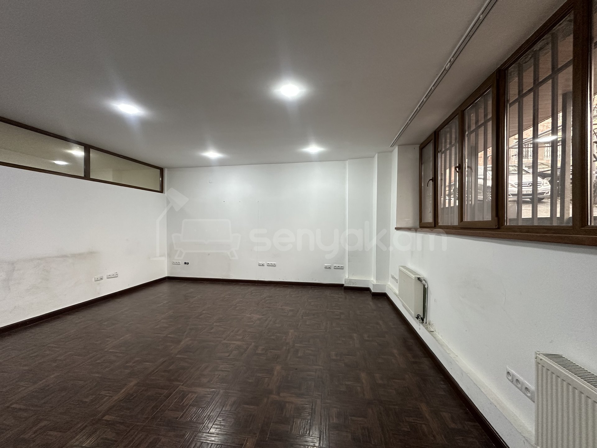 Օֆիսային Տարածք, 40քմ, Կապիտալ Վերանորոգված