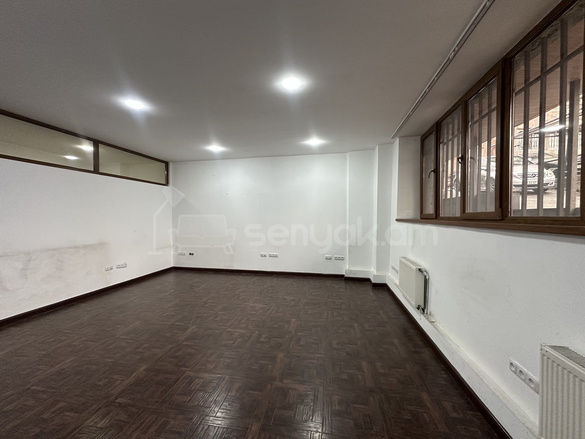 Օֆիսային Տարածք, 40քմ, Կապիտալ Վերանորոգված