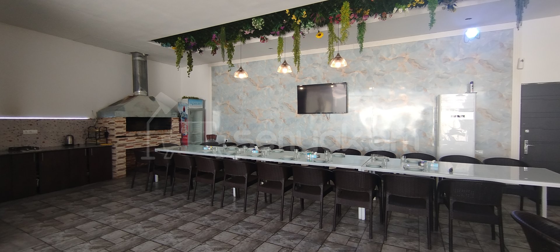 2 Սենյականոց Ամառանոց, 150քմ, Լողավազանով