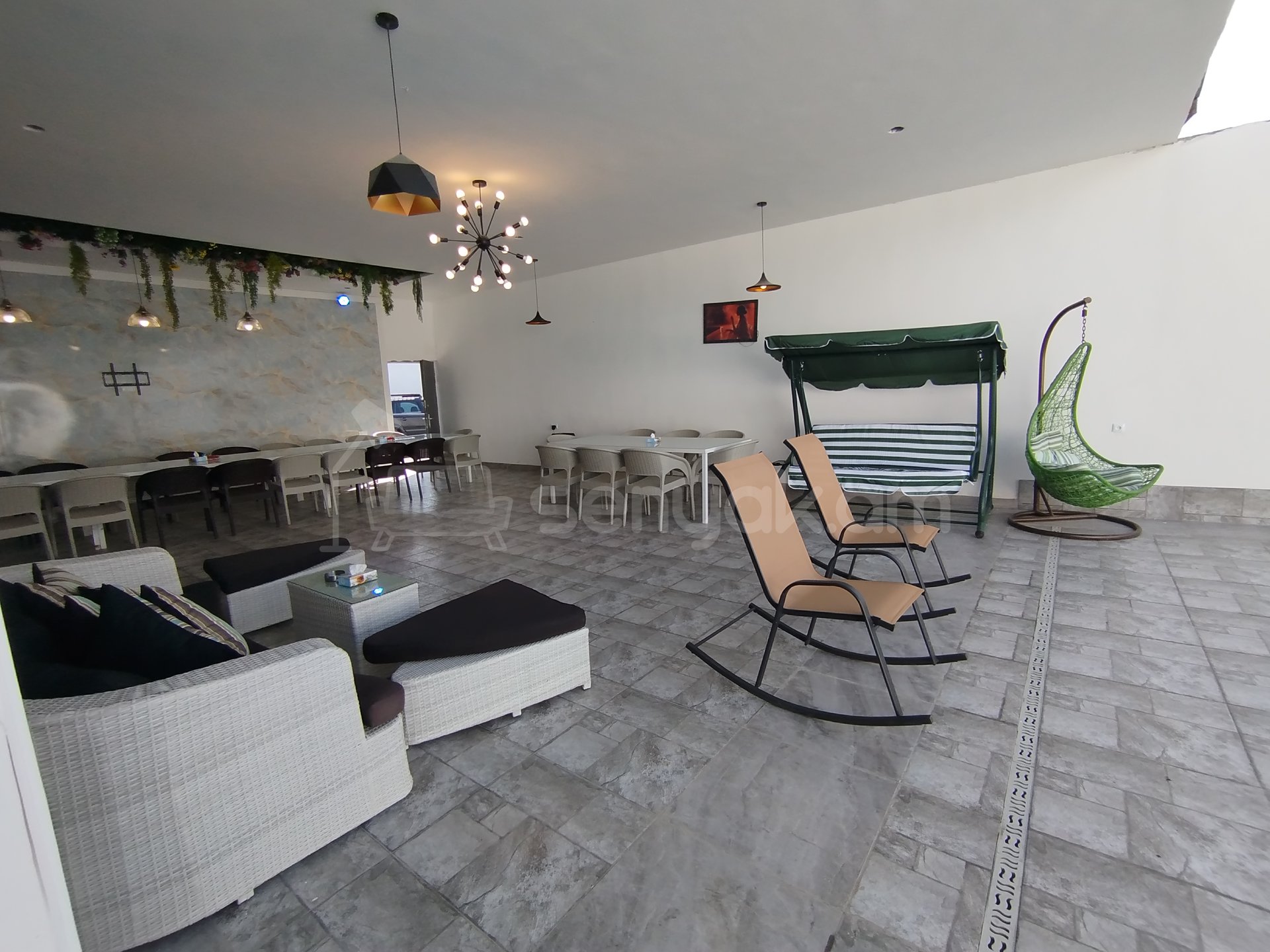 2 Սենյականոց Ամառանոց, 150քմ, Լողավազանով