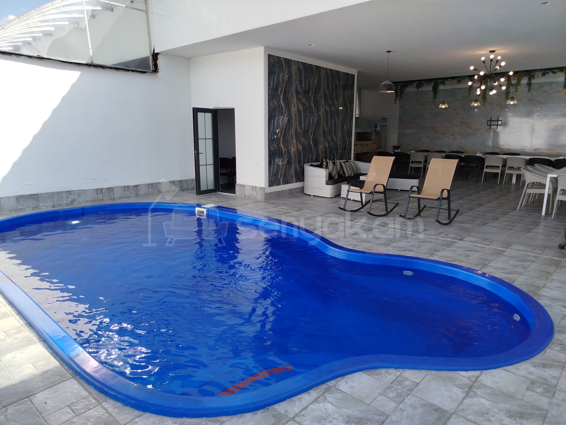 2 Սենյականոց Ամառանոց, 150քմ, Լողավազանով