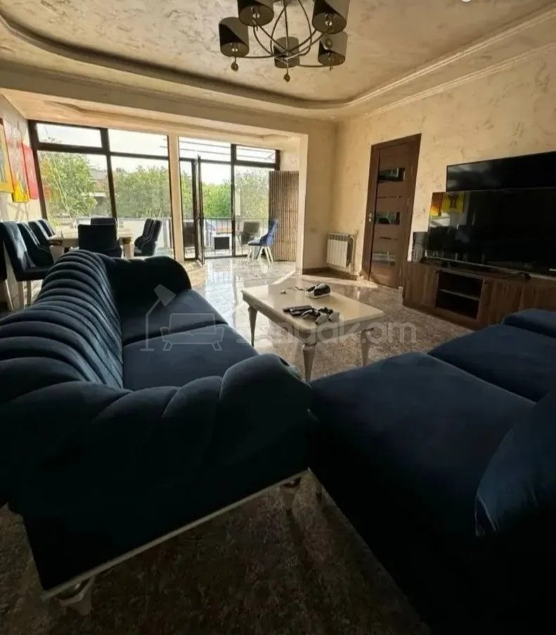 4 Սենյականոց Շքեղ Առանձնատուն, 200քմ, Լողավազանով