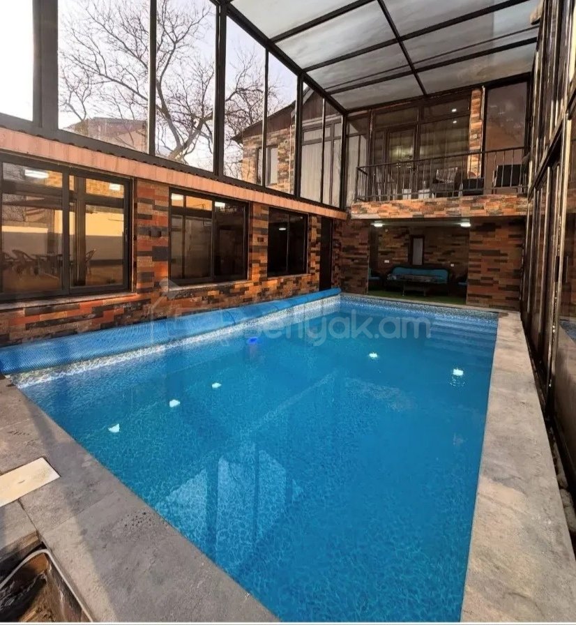 4 Սենյականոց Շքեղ Առանձնատուն, 200քմ, Լողավազանով