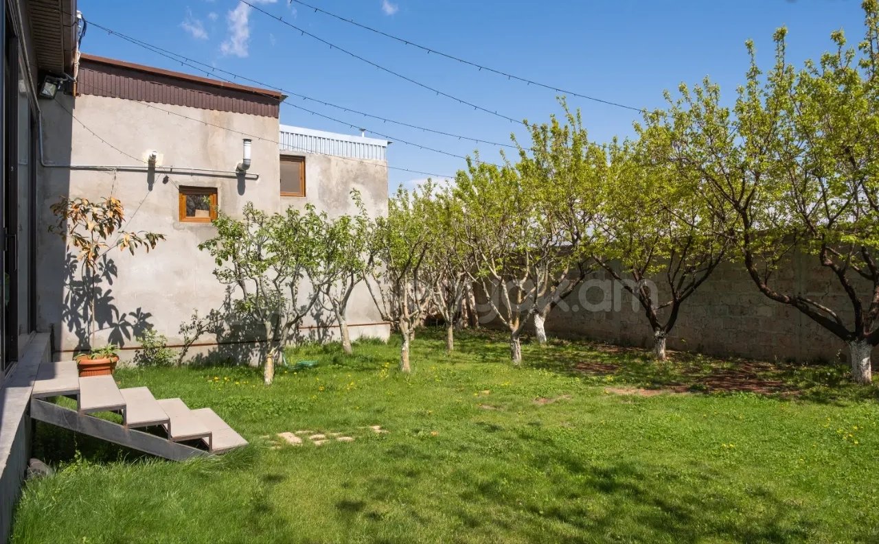 2 Սենյականոց Շքեղ Առանձնատուն, 200քմ, Լողավազանով