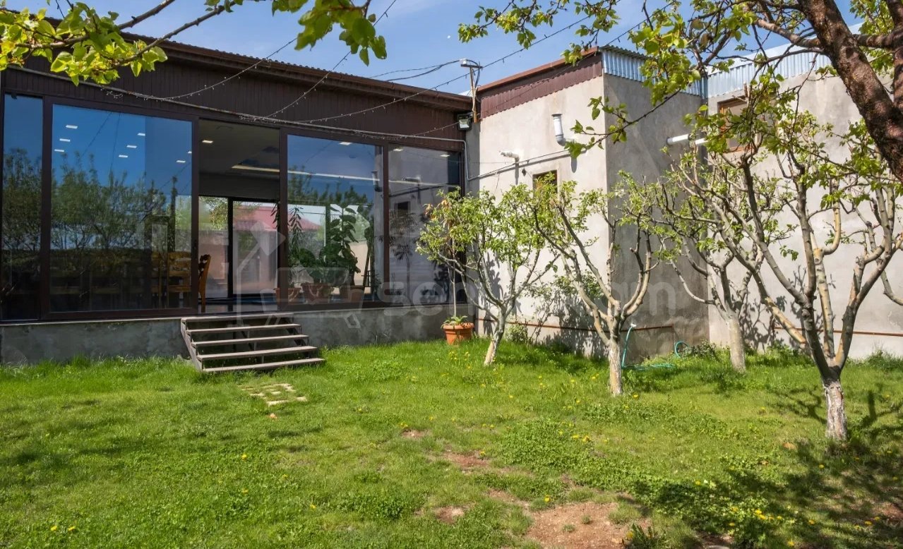 2 Սենյականոց Շքեղ Առանձնատուն, 200քմ, Լողավազանով