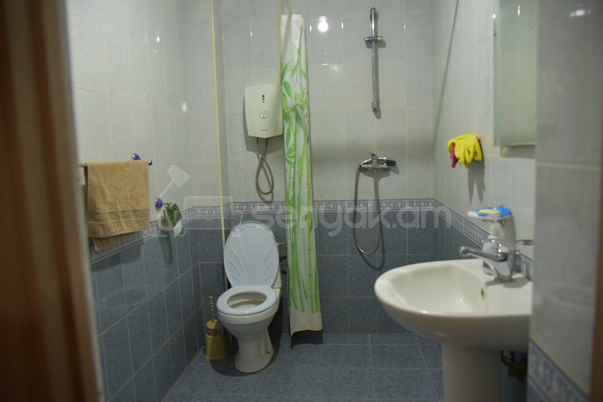 Օֆիսային Տարածք, 220քմ, Կապիտալ Վերանորոգված