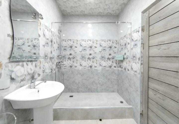 3 Սենյականոց Բնակարան Քարե Շենքում, 86քմ, 5/5 հարկ, Դիզայներական Վերանորոգված, Կահավորված, Արևկող