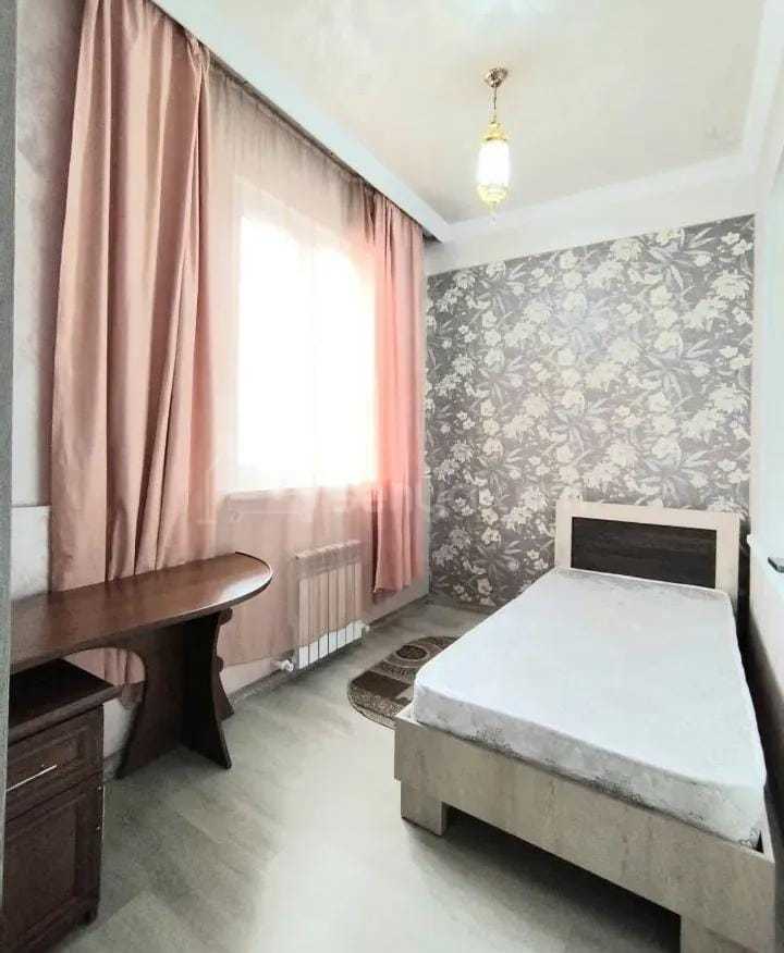 3 Սենյականոց Բնակարան Քարե Շենքում, 86քմ, 5/5 հարկ, Դիզայներական Վերանորոգված, Կահավորված, Արևկող