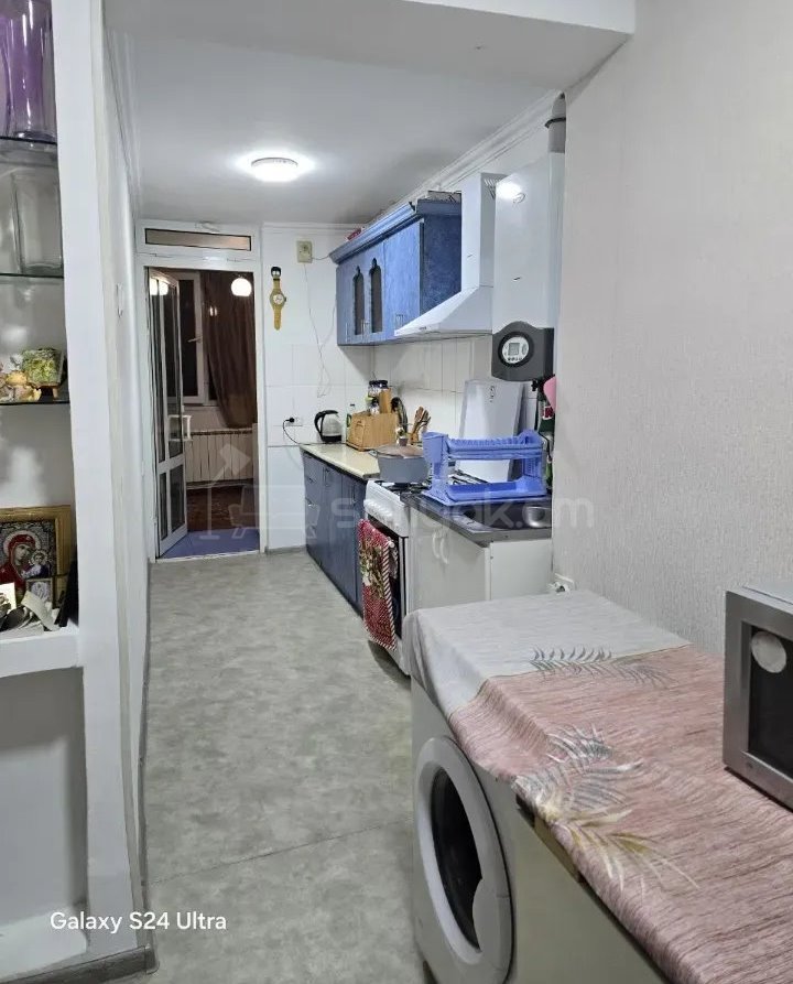 3 Սենյականոց Բնակարան, 77քմ, 4/4 հարկ, Կապիտալ Վերանորոգված