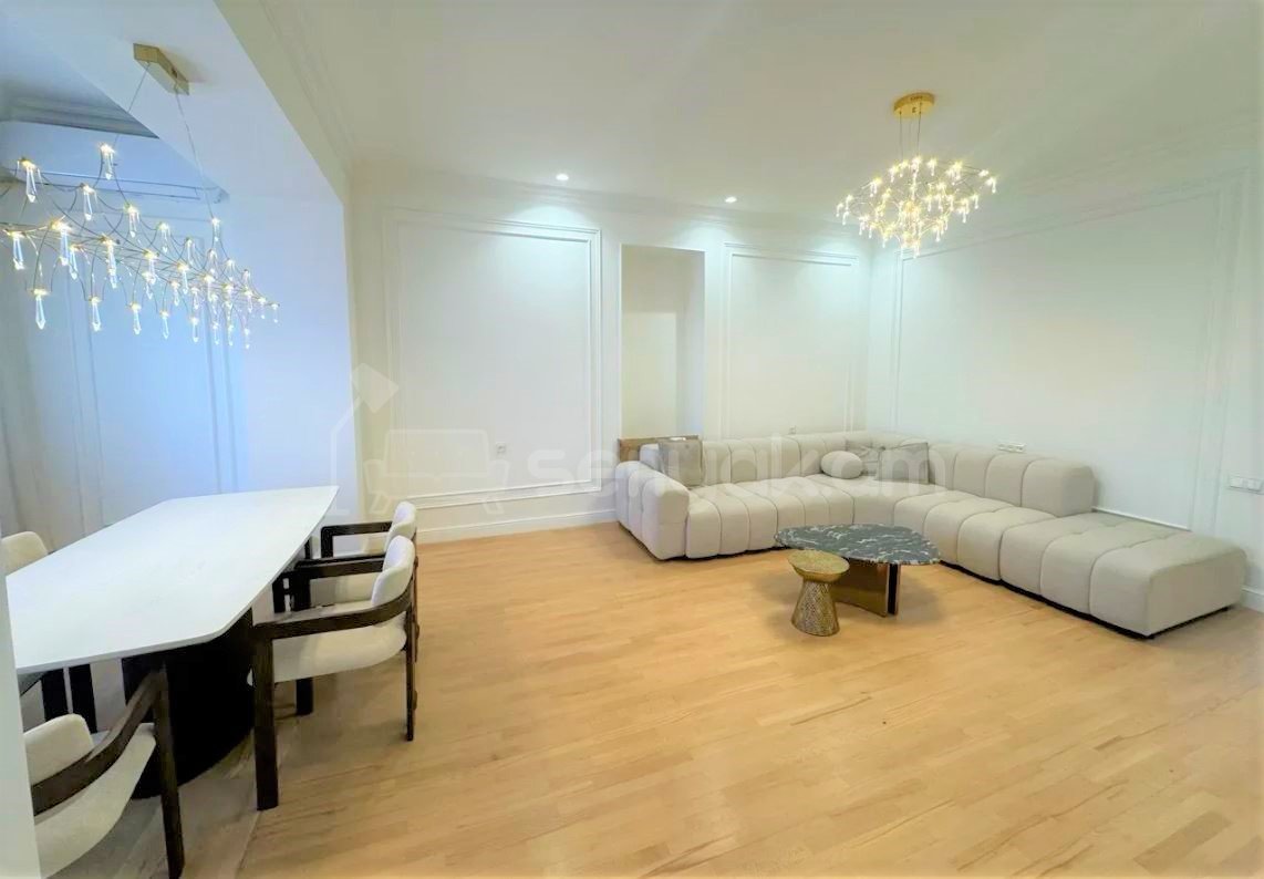 3 Սենյականոց Բնակարան Նորակառույց Քարե Շենքում, 100քմ, 4/4 հարկ, Դիզայներական Վերանորոգված