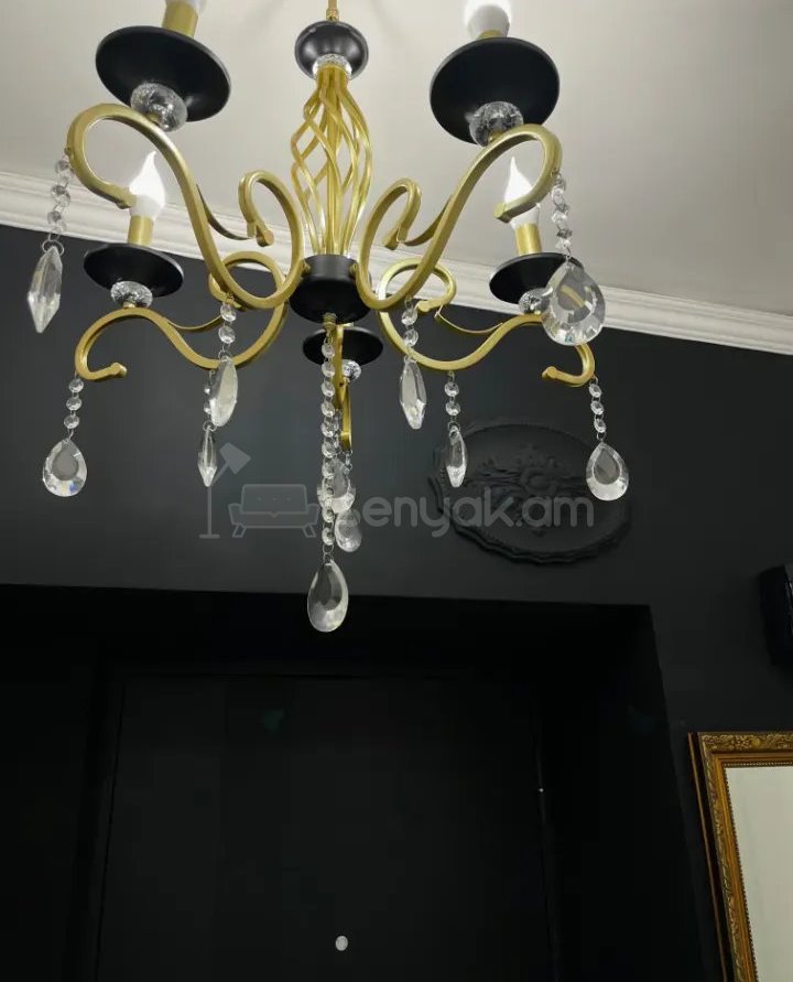 1 Սենյականոց Բնակարան Քարե Շենքում, 33քմ, 4/4 հարկ, Դիզայներական Վերանորոգված