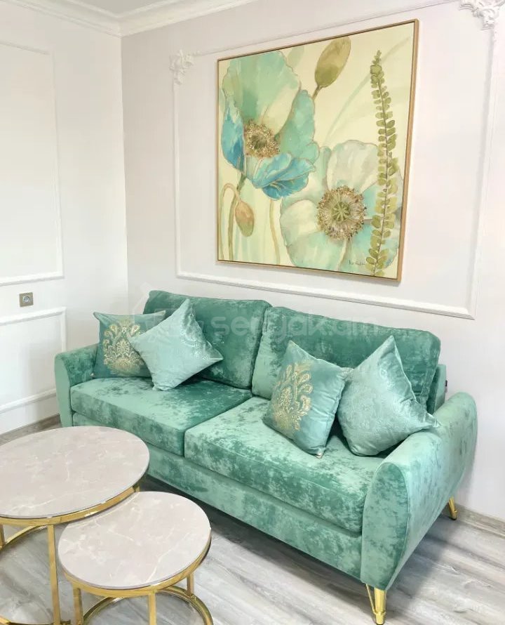 1 Սենյականոց Բնակարան Քարե Շենքում, 33քմ, 4/4 հարկ, Դիզայներական Վերանորոգված