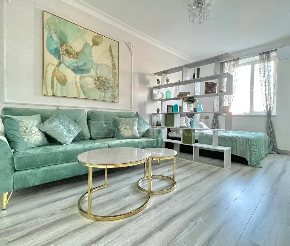 1 Սենյականոց Բնակարան Քարե Շենքում, 33քմ, 4/4 հարկ, Դիզայներական Վերանորոգված