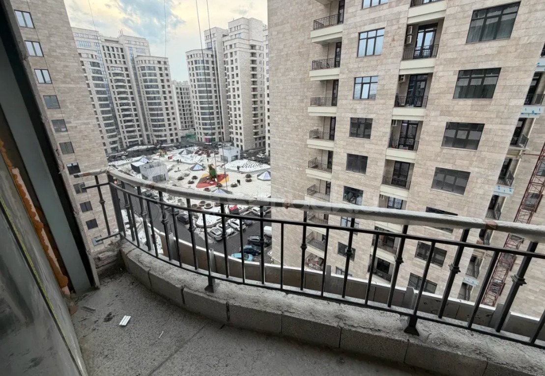 3 Սենյականոց Բնակարան Նորակառույցում, 99քմ, 9/21 հարկ, Զրոյական Վիճակում