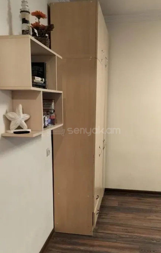 1 Սենյականոց Բնակարան Քարե Շենքում, 31քմ, 3/4 հարկ, Կապիտալ Վերանորոգված