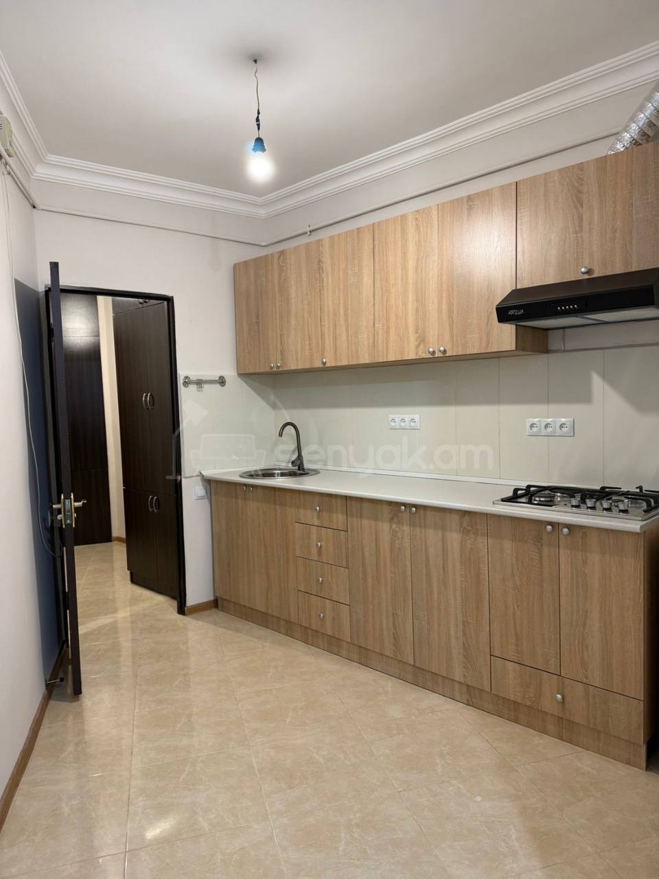 2 Սենյականոց Բնակարան, 40քմ, 10/12 հարկ, Կապիտալ Վերանորոգված