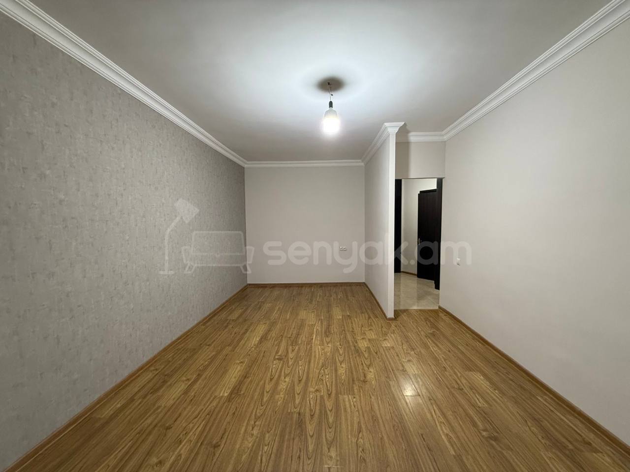 2 Սենյականոց Բնակարան, 40քմ, 10/12 հարկ, Կապիտալ Վերանորոգված