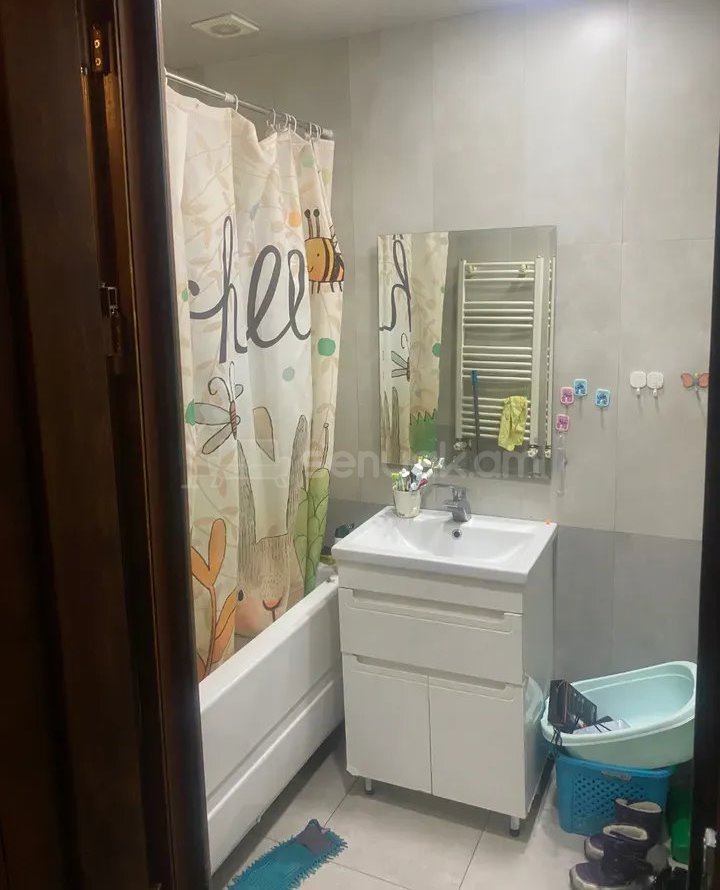 2 Սենյականոց Բնակարան Քարե Շենքում, 70քմ, 3/5 հարկ, Կոսմետիկ Վերանորոգված