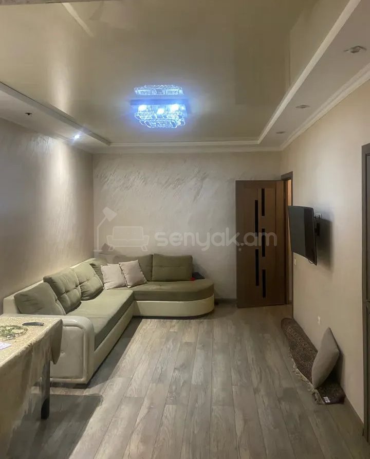 2 Սենյականոց Բնակարան Քարե Շենքում, 70քմ, 3/5 հարկ, Կոսմետիկ Վերանորոգված