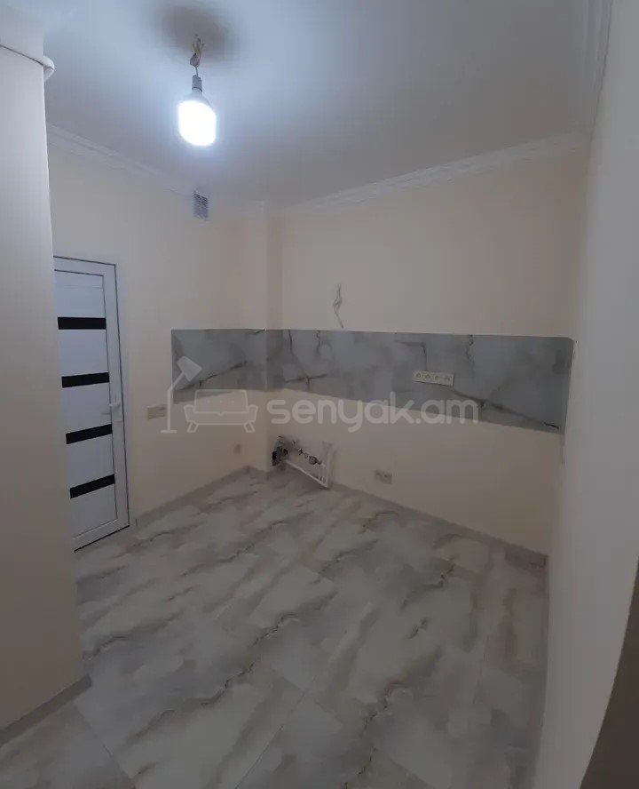 2 Սենյականոց Բնակարան, 33քմ, 6/9 հարկ, Կապիտալ Վերանորոգված