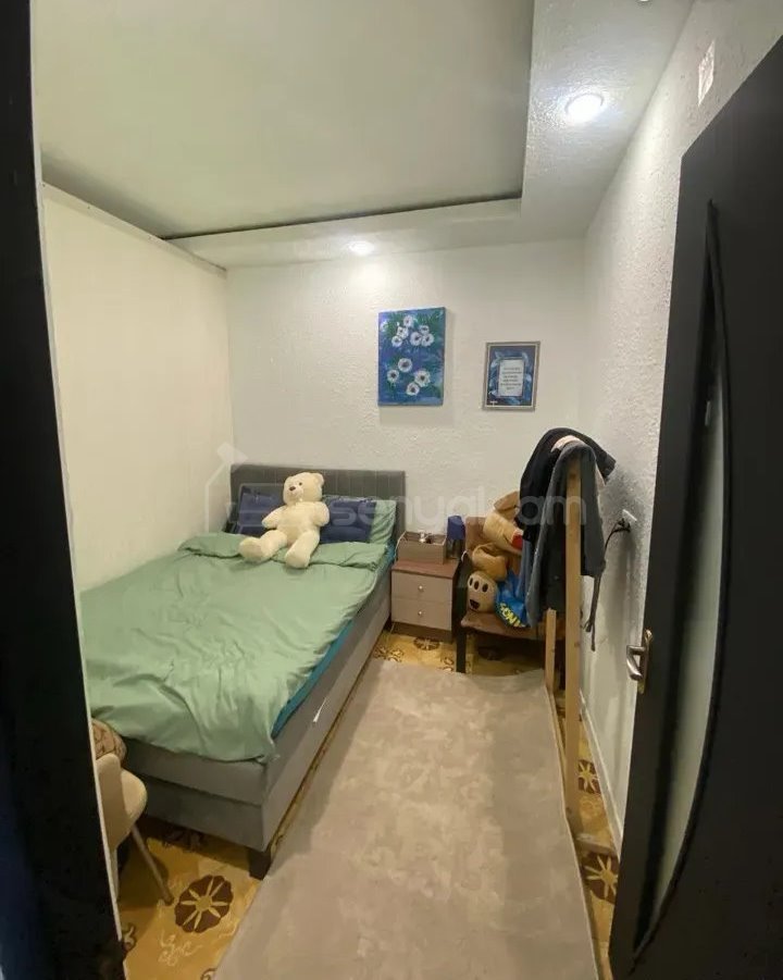 3 Սենյականոց Բնակարան Քարե Շենքում, 55քմ, 1/5 հարկ, Կապիտալ Վերանորոգված