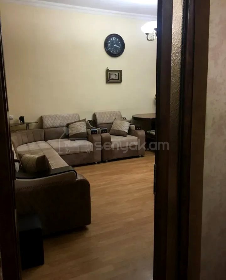 2 Սենյականոց Բնակարան Քարե Շենքում, 50քմ, 1/4 հարկ, Կոսմետիկ Վերանորոգված