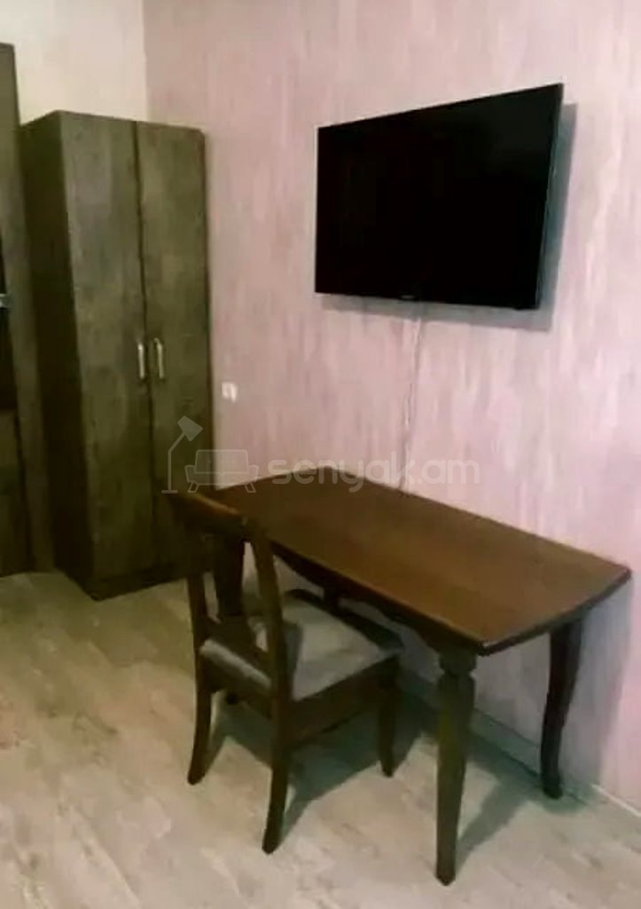 2 Սենյականոց Բնակարան, 50քմ, 6/9 հարկ, Կապիտալ Վերանորոգված