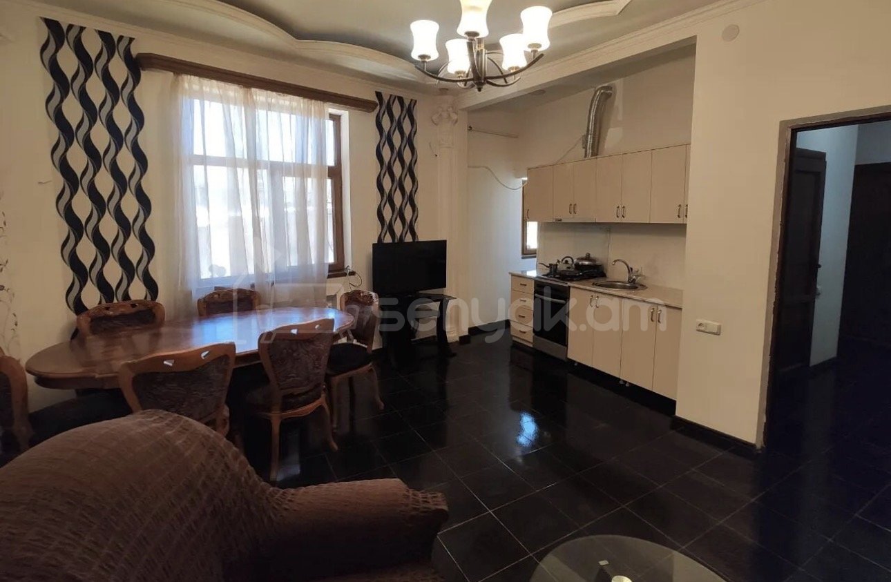 2 Սենյականոց Բնակարան, 58քմ, 2/4 հարկ, Դիզայներական Վերանորոգված