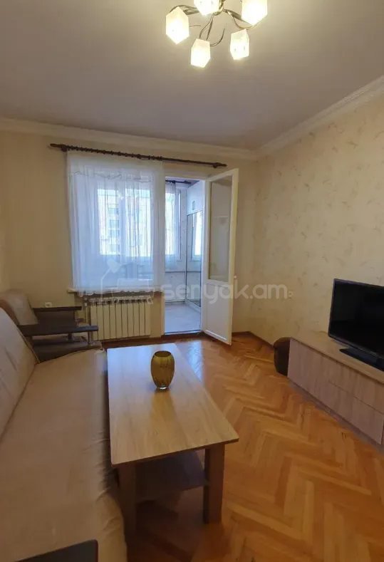 3 Սենյականոց Բնակարան, 60քմ, 5/5 հարկ, Կապիտալ Վերանորոգված