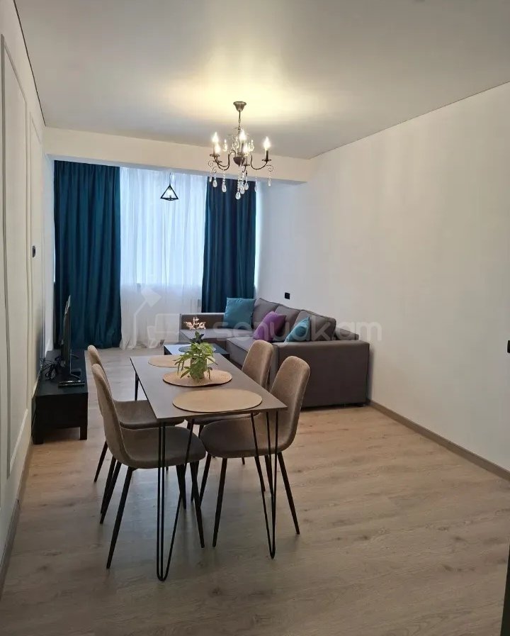 2 Սենյականոց Բնակարան Քարե Շենքում, 50քմ, 2/5 հարկ, Դիզայներական Վերանորոգված, Կահավորված