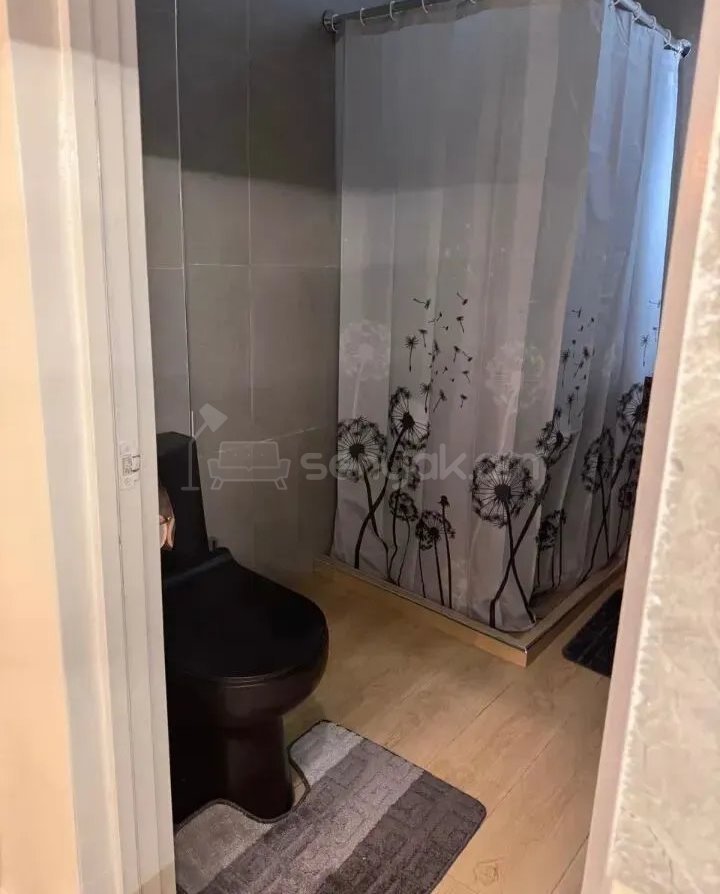 2 Սենյականոց Բնակարան Քարե Շենքում, 43քմ, 1/3 հարկ, Կապիտալ Վերանորոգված