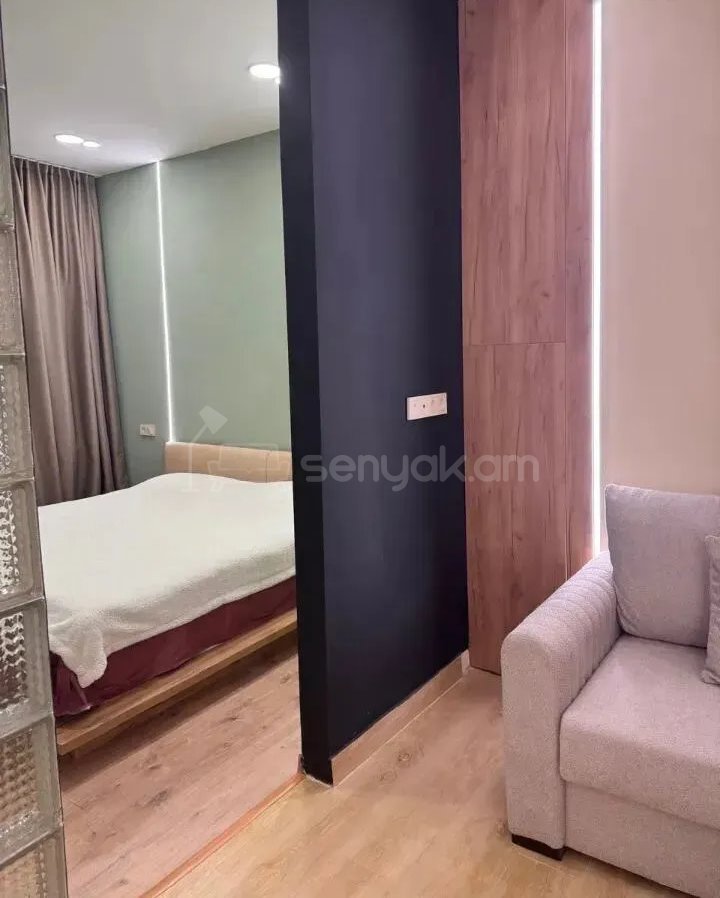 2 Սենյականոց Բնակարան Քարե Շենքում, 43քմ, 1/3 հարկ, Կապիտալ Վերանորոգված