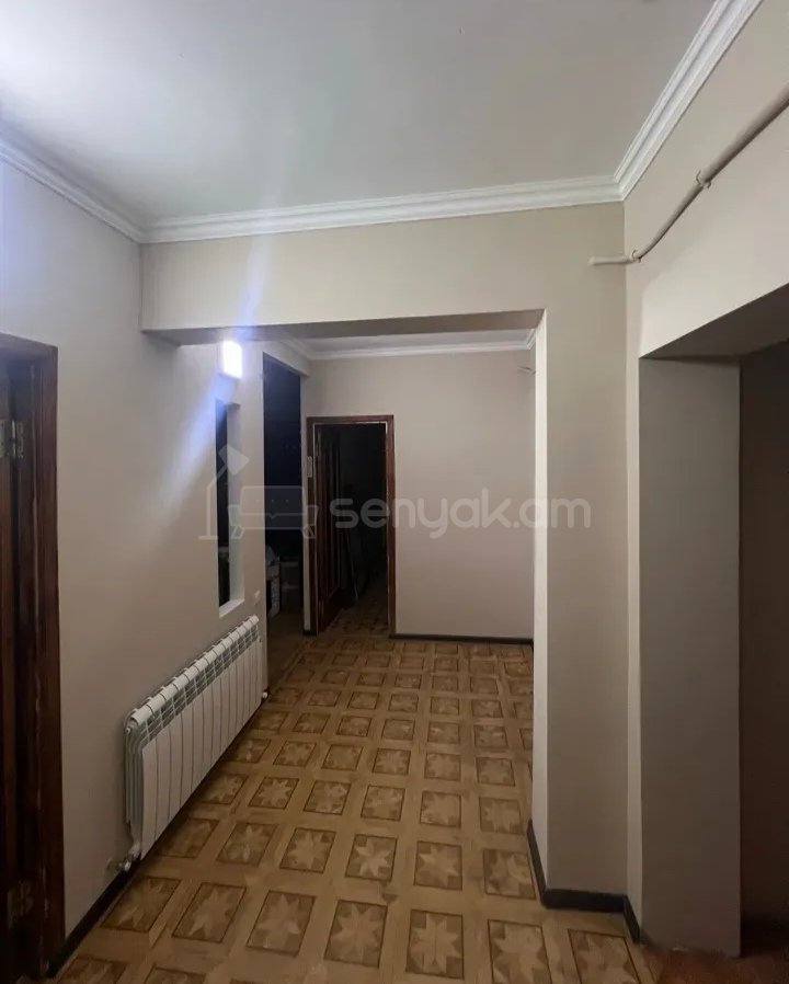 3 Սենյականոց Բնակարան, 80քմ, 7/9 հարկ, Նորմալ Վիճակում, Կահավորված