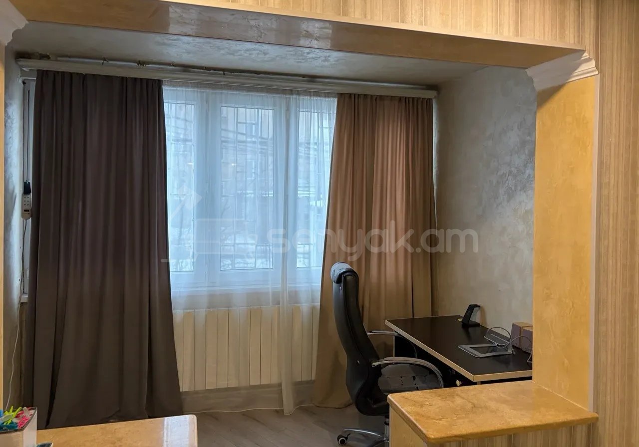 2 Սենյականոց Բնակարան Քարե Շենքում, 50քմ, 1/4 հարկ, Կապիտալ Վերանորոգված, Կահավորված