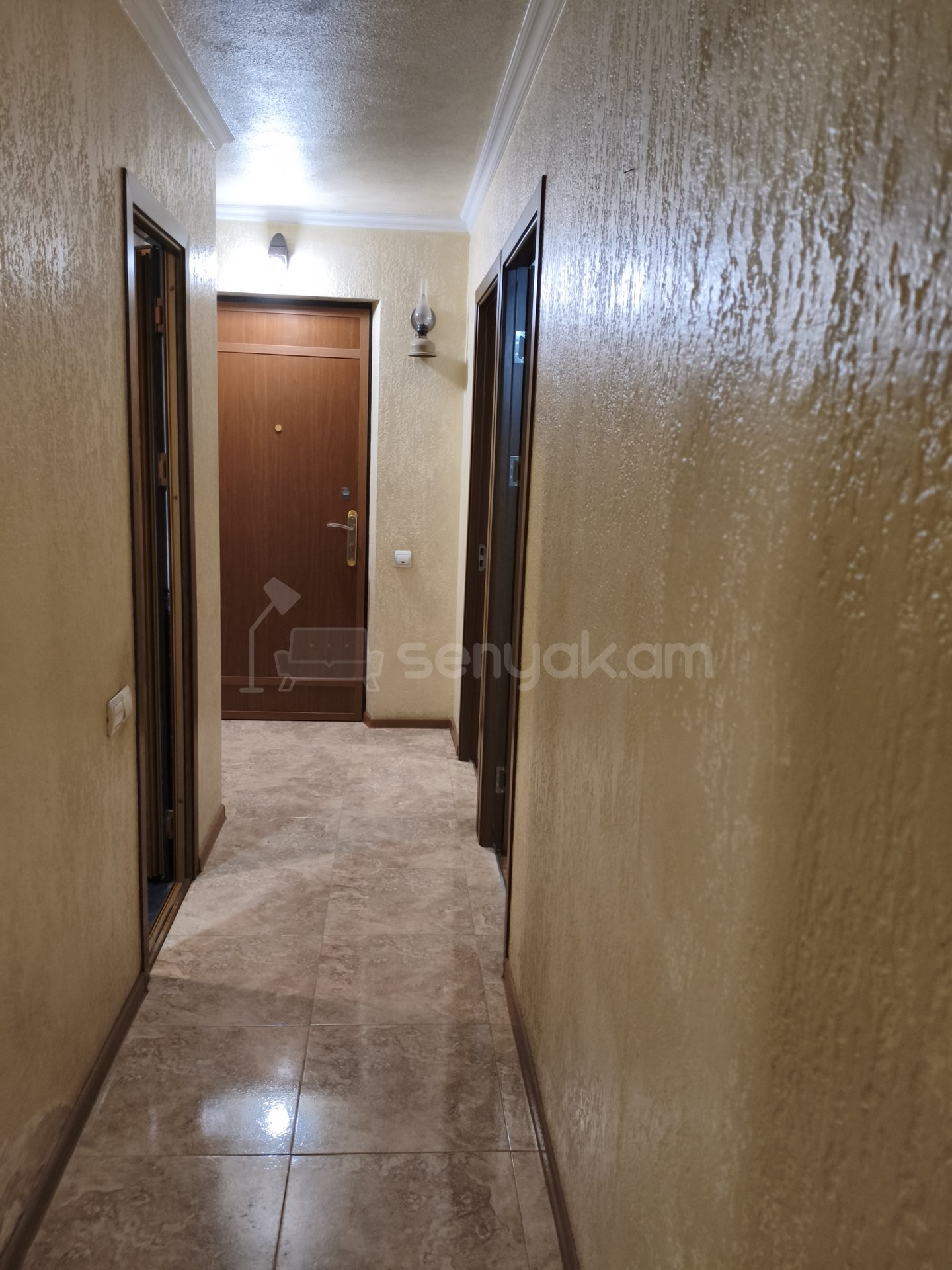 3 Սենյականոց Բնակարան Քարե Շենքում, 72քմ, 2/4 հարկ, Կապիտալ Վերանորոգված, Կահավորված, Արևկող